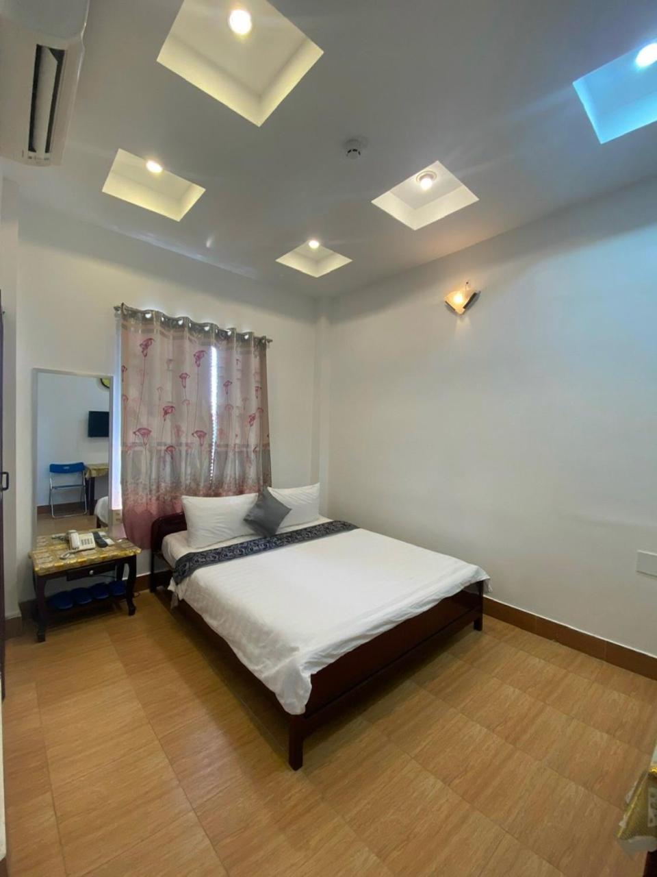 Du Hung 1 Hotel Hà Tiên Zewnętrze zdjęcie